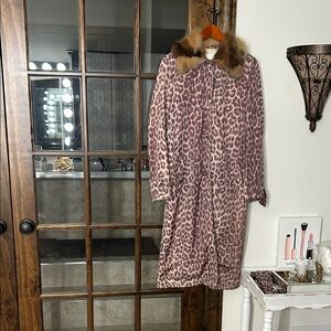 Holly 1998 Leopard Print rain coat with Faux Fur Collar